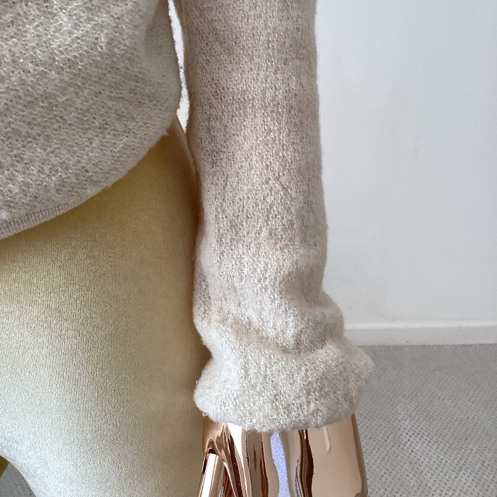 Celine Cream Wool Long Sleeves Crew Neckline SZ L - Picture 2 of 7